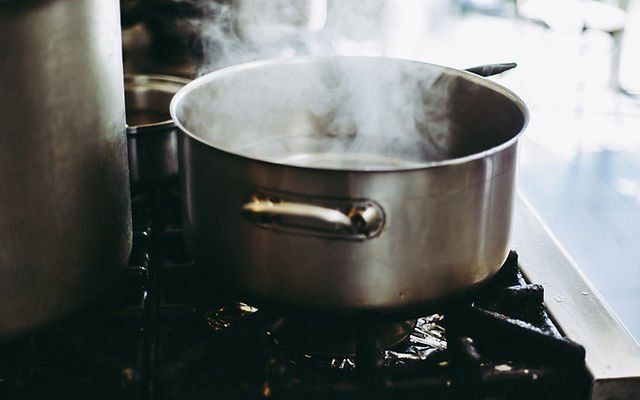 how long does water take to boil - Frequently Asked Questions
